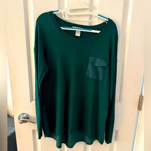Green long sleeve shirt, L